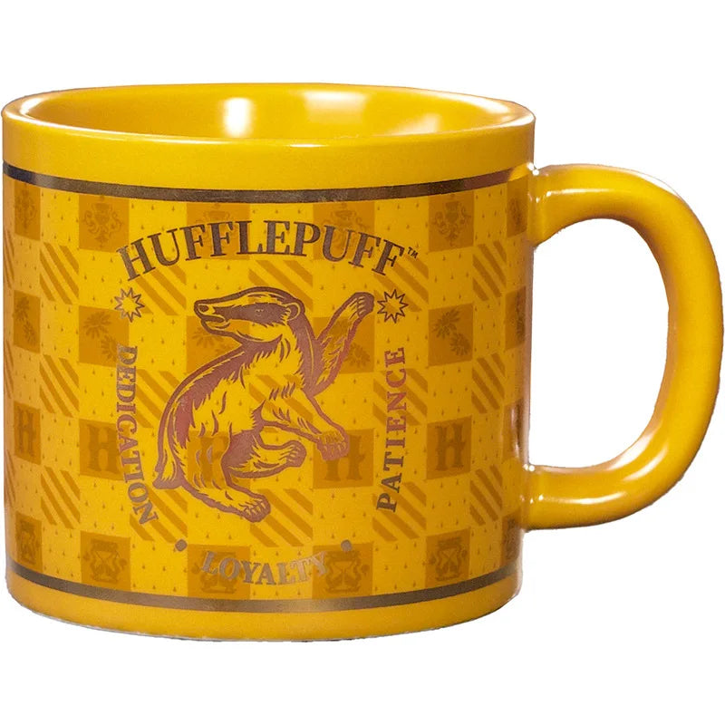 Caneca de Cerâmica Casas de Harry Potter .